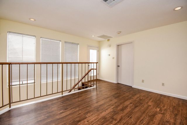 13427 Parkway Boulevard, Sugar Land, TX 77478