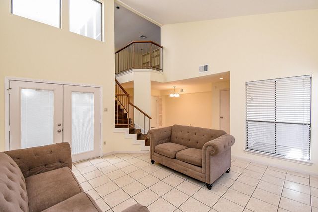 13427 Parkway Boulevard, Sugar Land, TX 77478