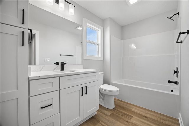 675 NW Rosemont Drive, Waukee, IA 50263