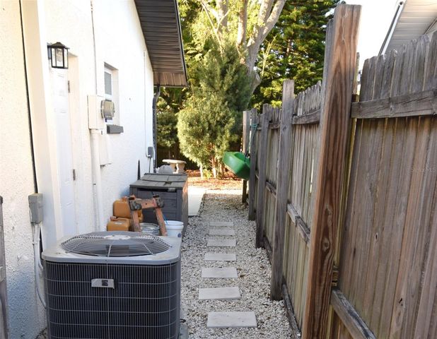 12931 82ND AVENUE N, Seminole, FL 33776