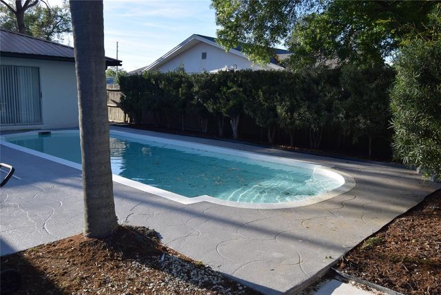 12931 82ND AVENUE N, Seminole, FL 33776