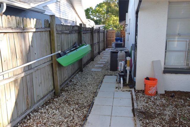 12931 82ND AVENUE N, Seminole, FL 33776