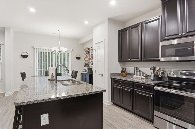 311 Grand Palm Lane, Summerville, SC 29485