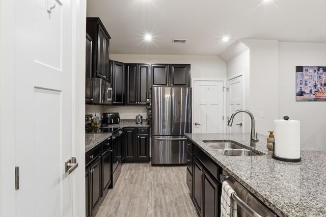 311 Grand Palm Lane, Summerville, SC 29485