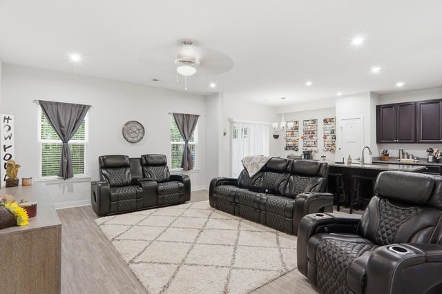 311 Grand Palm Lane, Summerville, SC 29485