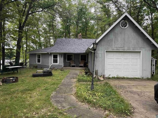 10570 Eagle Lake Rd, Delta, WI 54847