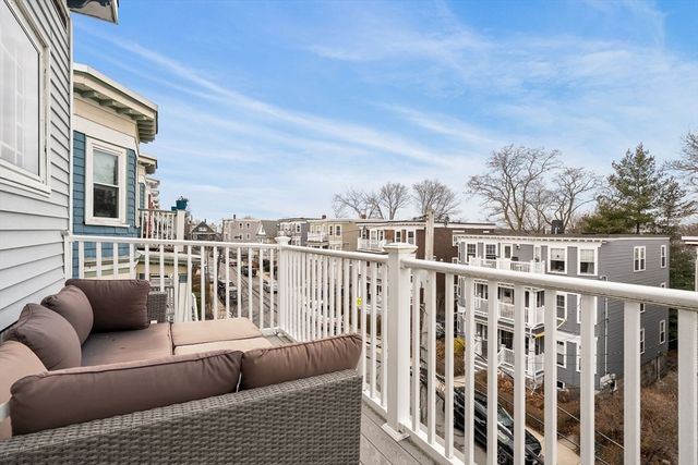 12 Thelma Rd 3, Boston, MA 02122