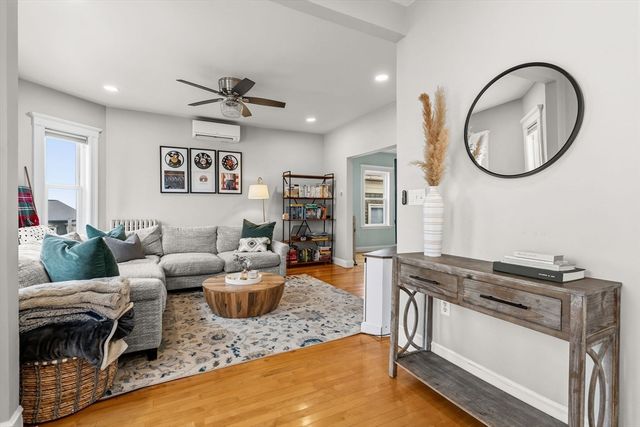 12 Thelma Rd 3, Boston, MA 02122