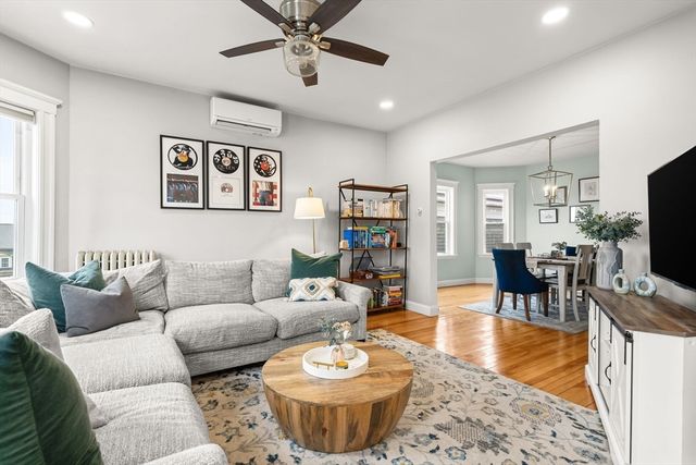 12 Thelma Rd 3, Boston, MA 02122