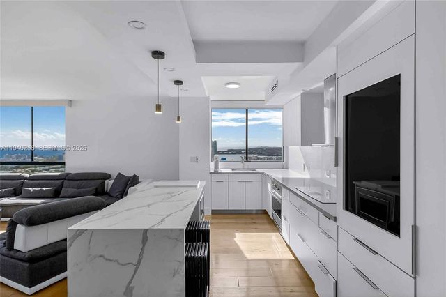 1330 West Ave 3014, Miami Beach, FL 33139