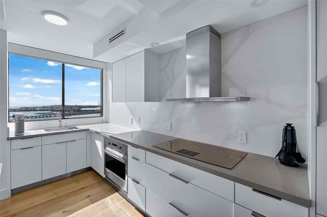 1330 West Ave 3014, Miami Beach, FL 33139