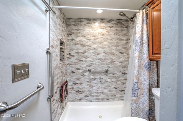 3377 N Apache Plume Court, Tucson, AZ 85750
