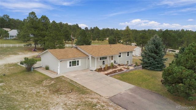 33976 Hummingbird Drive, Elizabeth, CO 80107