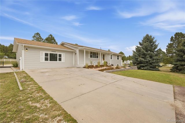 33976 Hummingbird Drive, Elizabeth, CO 80107