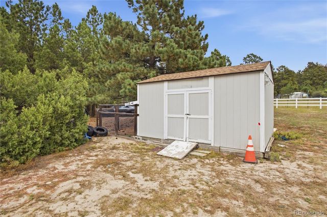 33976 Hummingbird Drive, Elizabeth, CO 80107