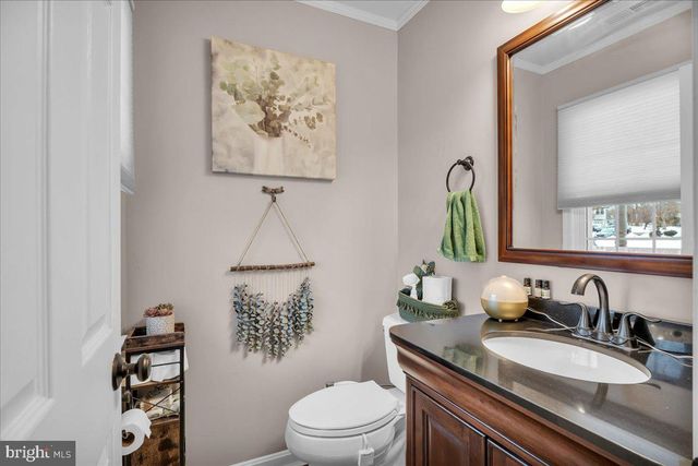 360 LAKE SIDE DR, Swedesboro, NJ 08085