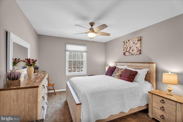 360 LAKE SIDE DR, Swedesboro, NJ 08085