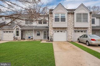 360 LAKE SIDE DR, Swedesboro, NJ 08085