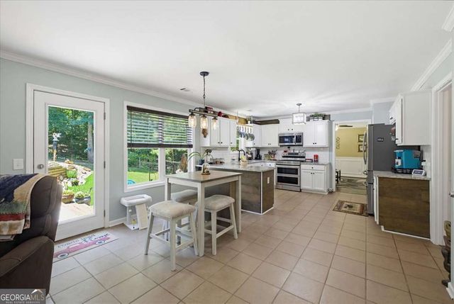 9055 Montclair Hills Drive, Cumming, GA 30028