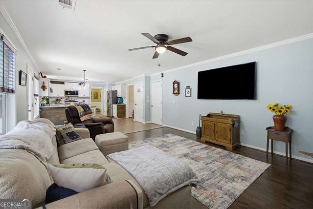 9055 Montclair Hills Drive, Cumming, GA 30028
