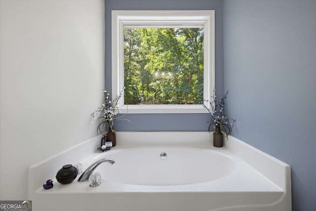 9055 Montclair Hills Drive, Cumming, GA 30028