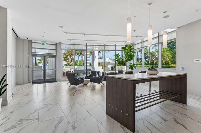3535 S Ocean Drive 2106, Hollywood, FL 33019