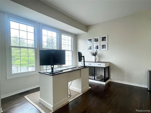 129 E Parent Avenue, Royal Oak, MI 48067
