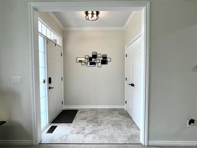 129 E Parent Avenue, Royal Oak, MI 48067