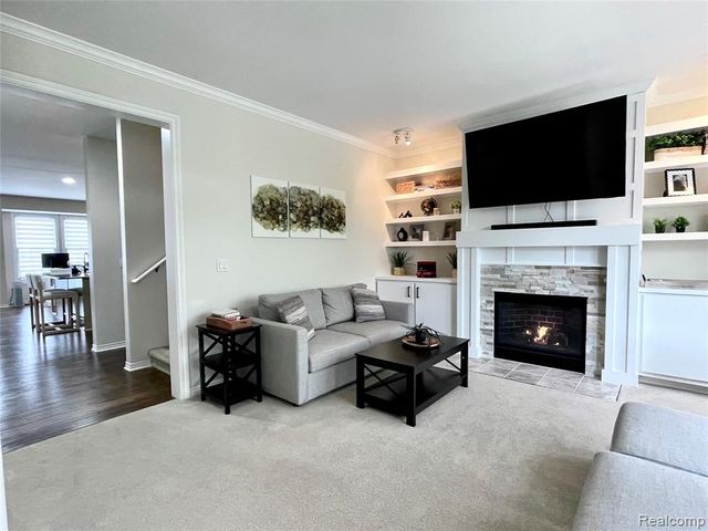 129 E Parent Avenue, Royal Oak, MI 48067