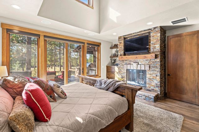 56604 Sunstone Loop 151, Bend, OR 97707