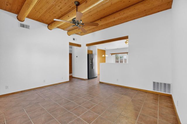 6939 Golden Mesa, Santa Fe, NM 87507