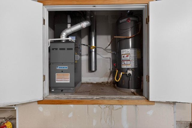 6939 Golden Mesa, Santa Fe, NM 87507