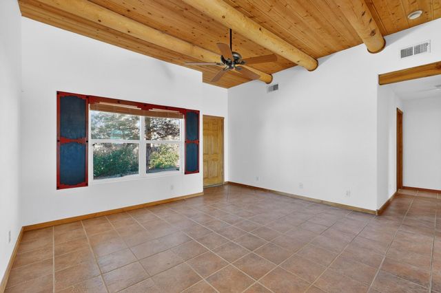 6939 Golden Mesa, Santa Fe, NM 87507