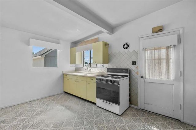 743 Arliss Street, Riverside, CA 92507