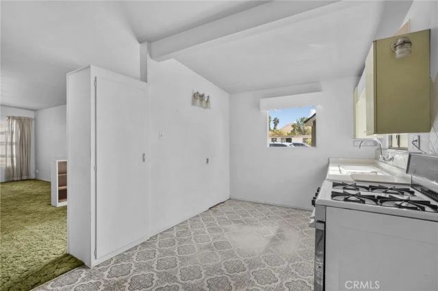 743 Arliss Street, Riverside, CA 92507