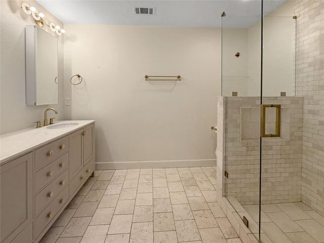 34 Pebblebrook LN, Wimberley, TX 78676
