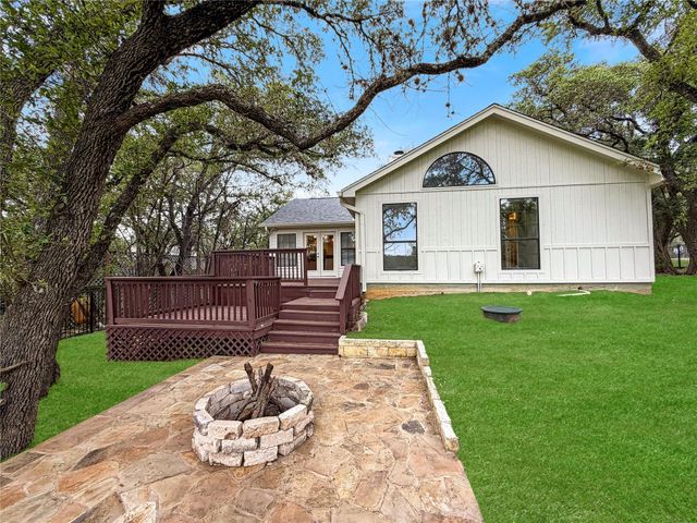 34 Pebblebrook LN, Wimberley, TX 78676