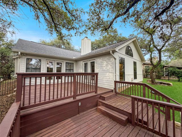 34 Pebblebrook LN, Wimberley, TX 78676