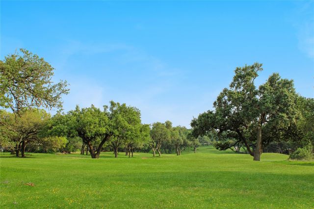 34 Pebblebrook LN, Wimberley, TX 78676