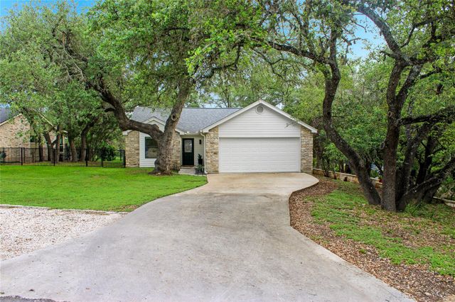 34 Pebblebrook LN, Wimberley, TX 78676