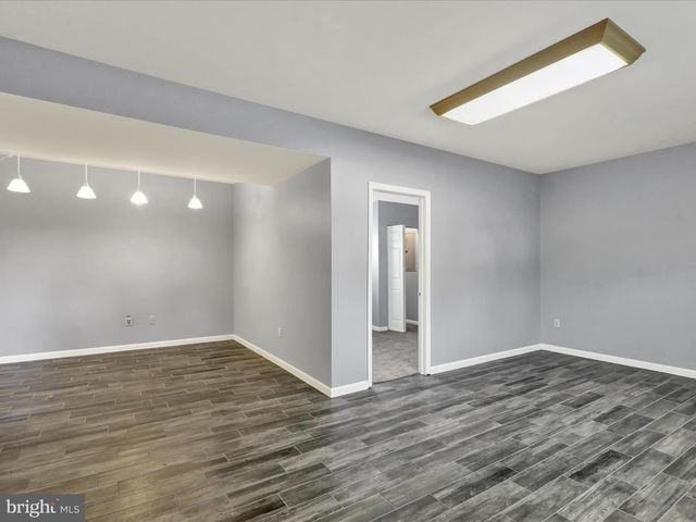 25 WAXWOOD RD, Shoemakersville, PA 19555