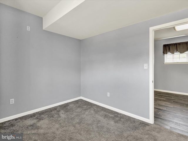 25 WAXWOOD RD, Shoemakersville, PA 19555