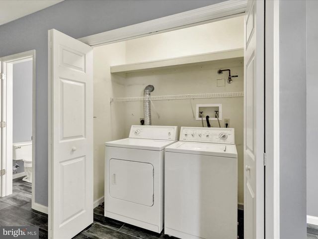 25 WAXWOOD RD, Shoemakersville, PA 19555