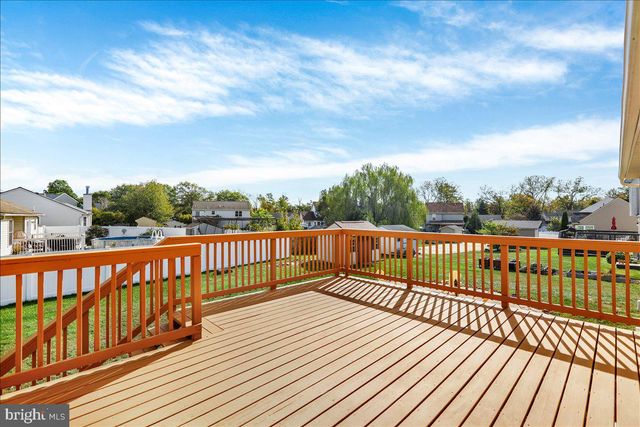 25 WAXWOOD RD, Shoemakersville, PA 19555