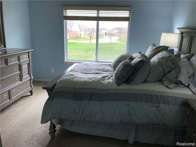 30216 Bradmore Road, Warren, MI 48092