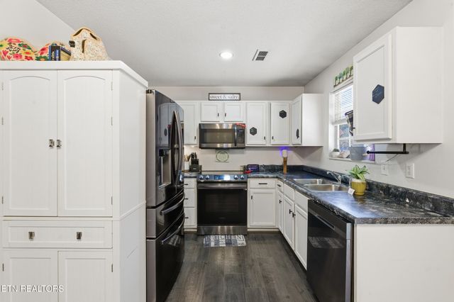 7712 Ralph Youmans Rd, Corryton, TN 37721