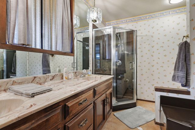 20138 Busch Court, Redding, CA 96002