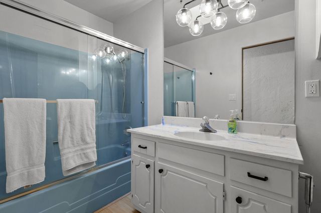 20138 Busch Court, Redding, CA 96002