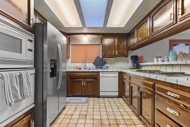 20138 Busch Court, Redding, CA 96002