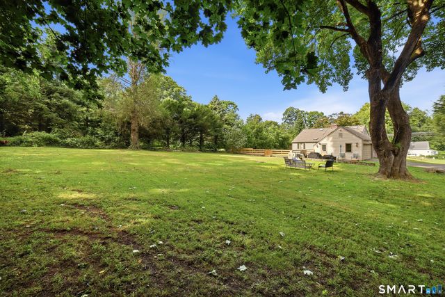 464 Church Hill Road, Trumbull, CT 06611